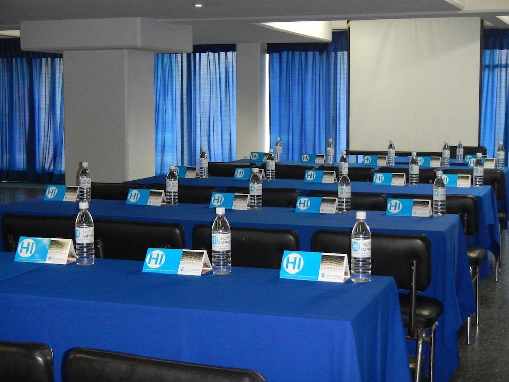Hotel Hi Impala Querétaro